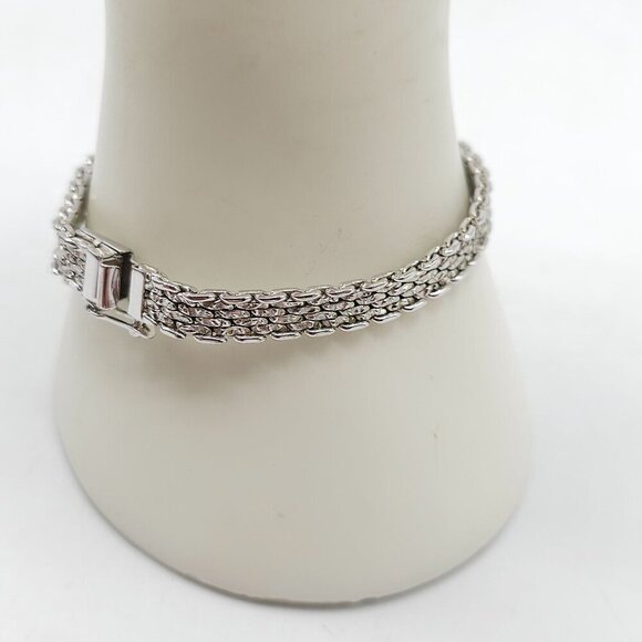 MONET Silver Tone Mesh Bracelet With Secure Clasp Vintage - Picture 2 of 6